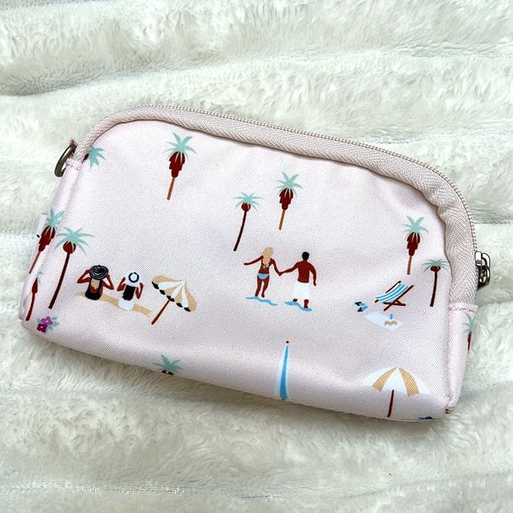 Jujube Be Set Beach Shore Print Set of 3 Nesting Zip Bags - Picture 9 of 11